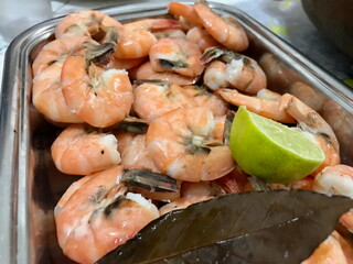 Cooked Shrimp Served with Half a Lemon