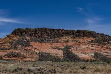 Santa Clara lava flow / basalt (Qbs) with Navajo Sandstone (Lower Jurassic), Snow Canyon State...