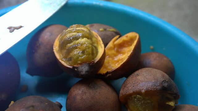 Kepel fruits on bowl
