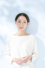 女性