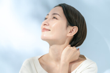 女性