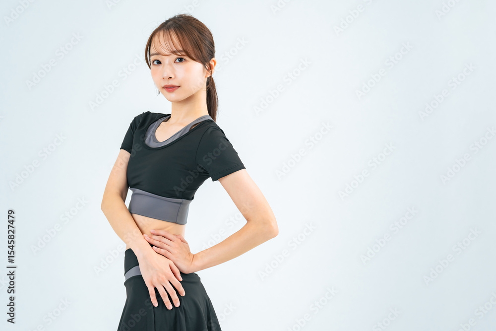 Poster トレーニングでウエストをシェイプアップした女性イメージ　ボディケア　ダイエット