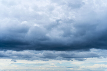 6月の空　朝の曇り空と印象的な雲11