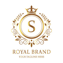 Naklejka premium Company vector logo design S with gold star symbol for business celebration