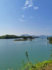 Obraz premium Peaceful Islands in Vietnam’s Highlands