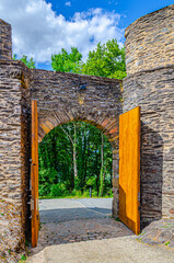 entrance to the old castle
