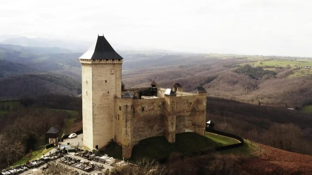 Ch&acirc;teau de Mauvezin, Pyr&eacute;n&eacute;es