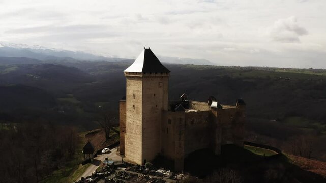 Ch&acirc;teau de Mauvezin, Pyr&eacute;n&eacute;es