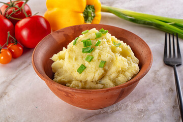 Mashed potato with green onion