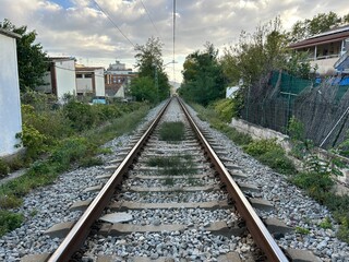 Paisaje vías del tren simetría profundidad