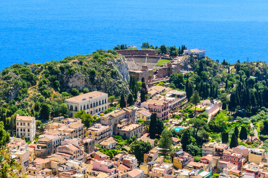 Ancient Greek Theatre of Taormina, Sicily &ndash; bird&rsquo;s‑eye view
