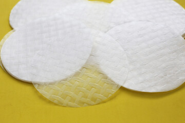 Stacked round sheets of Vietnamese rice paper