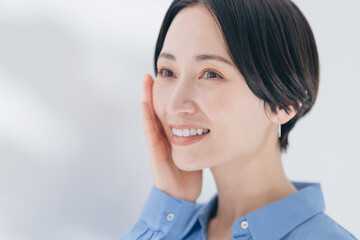 女性
