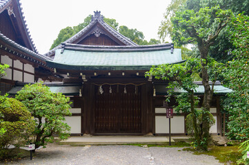 Obraz premium Beautiful scenery of Iwashimizu Hachimangu Shrine in Kyoto, Japan