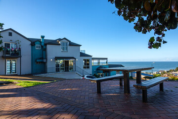 Gerringong is a town located about ten minutes drive south of Kiama, and about twenty minutes north of Nowra in the Illawarra region of New South Wales