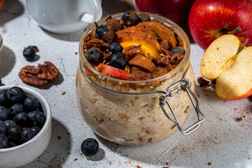 Apple pie overnight oatmeal