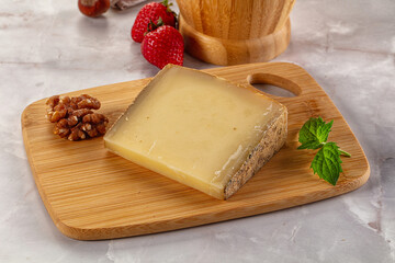 Gourmet hard aged yellow cheese