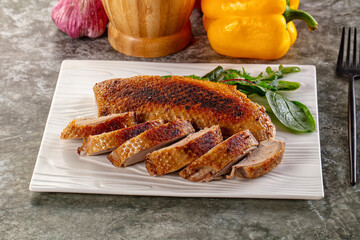 Roasted duck breast with slices