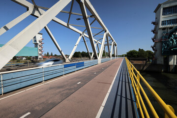 Obraz premium Flood barrier called Hollandsche IJsselkering and Algerabrug Bridge