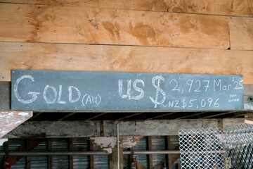 Gold Price Display Board Showing May 2025 Rates in USD and NZD