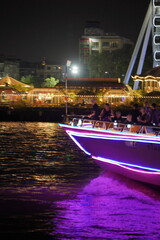 Evening Cruise with Live Entertainment on Chao Phraya River