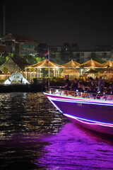 Evening Cruise with Live Entertainment on Chao Phraya River