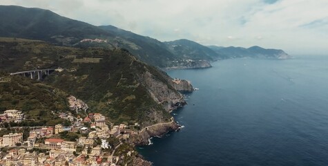 Picturesque sea coast with a resort town. view from the top of the mountain