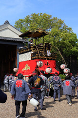 伝統を大切にする春の山車祭り