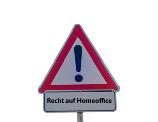 Schild Recht auf Homeoffice freigestellt isoliert