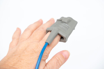 Smart silicone portable wrist Intelligent fingertip pulse oximeter on patient, 24-hour blood...