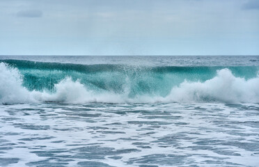 Powerful ocean wave breaking