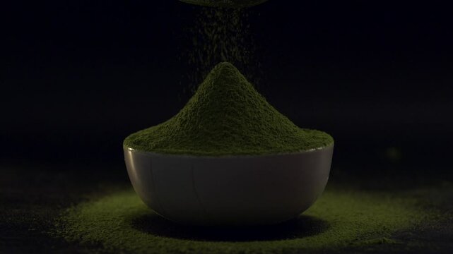 Sift matcha powder with a fine sieve. Taken with a high-resolution macro lens.