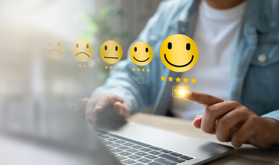 Experience excellent customer service, User give five star rating on online application, Positive feedback, Happy, Smiley face icon. Customer Reviews in Digital Survey, Satisfaction.