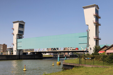 Obraz premium Flood barrier called Hollandsche IJsselkering and Algerabrug Bridge