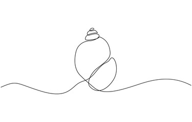 Continuous line drawing of conch snail shell. Single line illustration of ocean conch shell, Snail continuous one line drawing isolated on white background. © Domestock