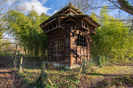 Abandoned building at the Garden of Tropical Agronomy in Paris, France, Europe