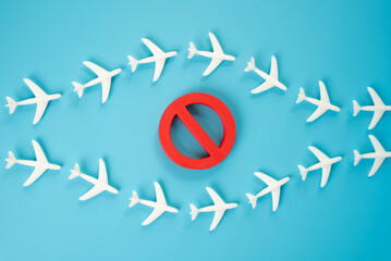Passenger planes fly around the restricted area. Circumventing flight restrictions and embargoes. Violating sanctions. Geopolitical conflict, no-fly zones, economic sanctions. Risks in global aviation