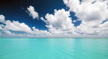 Fototapeta premium Blue ocean and cloudy sky