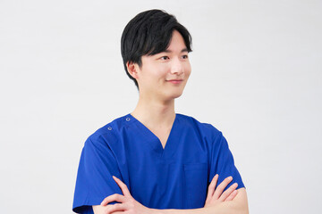 医者・看護師・歯科医師・介護士　男性　ポートレート　白背景