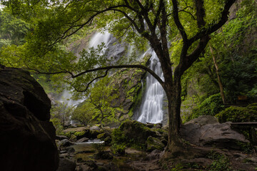
Khlong Lan Waterfall is one of the most beautiful and grand waterfalls in Thailand. Below it is a large pool where you can swim. It is located in Khlong Lan National Park, Kamphaeng Phet