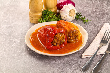 Stuffed bell pepper with meat
