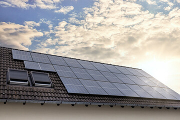 Solardach im Morgenlicht