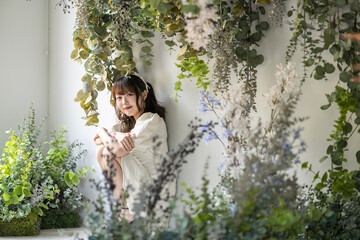 女性と植物