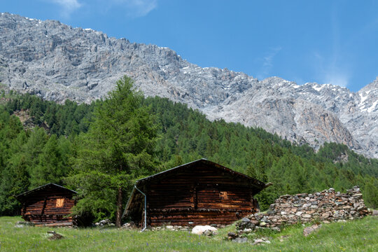 bornio val zebr&ugrave; tourist town known for its winter sports facilities and uncontaminated valleys