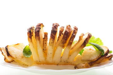 Fragrant country potatoes with lard and crust