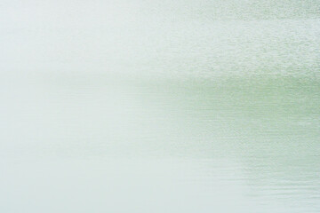 梅雨の朝　霧で霞んだ水面14