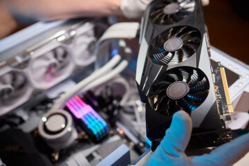 Installing a High Performance GPU in a Custom PC Build A Comprehensive Guide for Enthusiasts