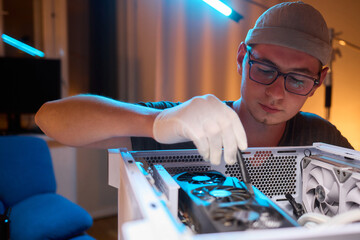Cleaning a processor fan with a brush