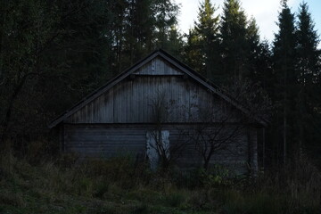 Obraz premium old red barn house