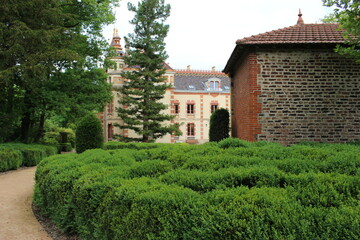 Villa Perrusson (extérieur) vue depuis l'orangerie